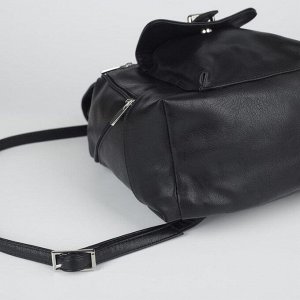 Рюкзак, отдел на клапане, 2 наружных кармана, цвет чёрный
