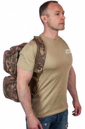 Компактная, но вместительная сумка-рюкзак десантника – полезный объем формируется внутренним пространством, а не навесными карманами