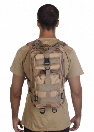 Лучший рюкзак для похода камуфляжа 3-color Desert (15-20 л) (CH-013) №147 - Основное отделение содержит карман для гидратора и сетчатый карман для аксессуаров. На тыльной стороне - глубокий карман на