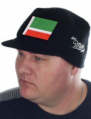 Брендовая мужская шапка Miller Way из линейки «Республиканские флаги России – Чечня» защищает от холода и хорошо сидит. Модель закрывает лоб, уши, затылок – тепло и удобно