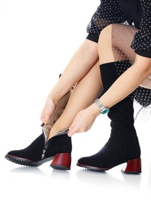 Сапоги Страна производитель: Китай
Размер женской обуви: 37, 37, 38
Полнота обуви: Тип «F» или «Fx»
Сезон: Зима
Вид обуви: Сапоги
Материал верха: Замша
Материал подкладки: Евро
Каблук/Подошва: Каблук
