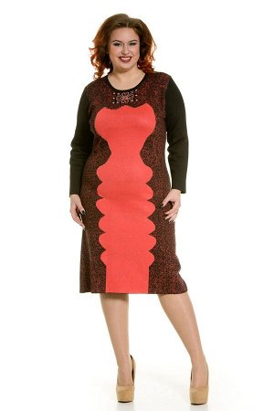 Платье Красочное платье прилегающего силуэта, с причудливым орнаментом по центру переда и спинки. Платье связано из качественной пряжи, с изящным круглым вырезом горловины, втачными длинными рукавами.