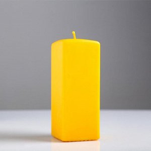 Свеча квадратная призма, 6х15 см, жёлтая лакированная