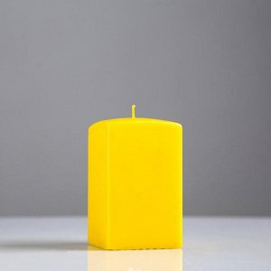 Свеча квадратная призма, 6х10 см, жёлтая лакированная