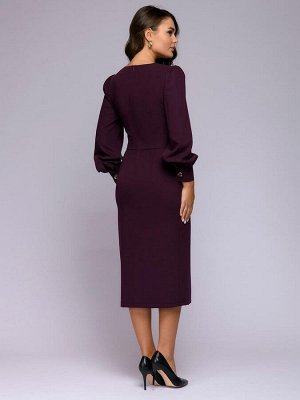 Платье-футляр сливового цвета с объемными рукавами и разрезом спереди