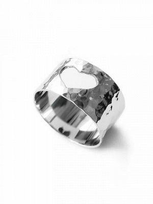 Серебряное широкое битое кольцо "Сердце", арт. 10497