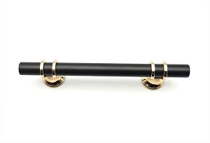 Ручка мебельная FW6002-096 черный матовый + золото .