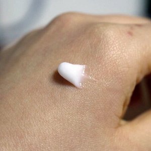 Крем для рук и тела с экстрактом ласточкиного гнезда Deoproce Swallow's Nest Marine Therapy Hand & Body, 100г