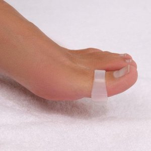 Защитные накладки на пальцы ног, с магнитом, пара, цвет белый