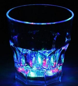 Праздничный светящийся стакан с цветной подсветкой дна!