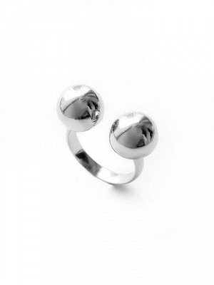 Серебряное кольцо с двумя шарами