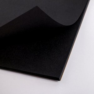 Скетчбук с черными листами  А5, 20 листов, 160 г/м2 "Фрида"