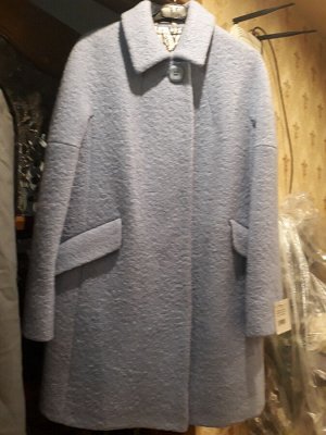 Пальто голубое, из валянной шерсти, фото внутри