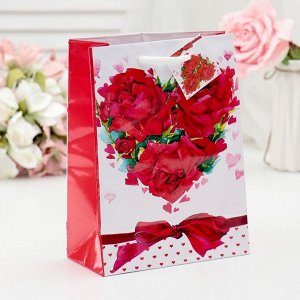 Пакет ламинированный "Сердце из роз", 18 х 23 х 8,5 см