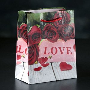 Пакет ламинированный «Love». 12 х 15 х 5 см