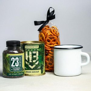 Подарочный набор «Запас специального назначения»: чай 50 г, кружка 350 мл, орехи 300 г, крекер 70 г