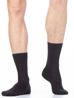 Классические гладкие всесезонные мужские носки из хлопка c комфортной резинкой.