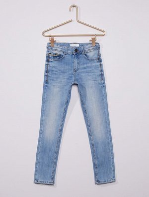 Облегающие джинсы из очень прочного материала