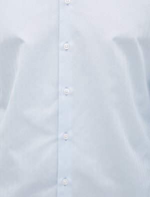 Рубашка Материал: %55  Хлопок, %45 Полиэстер Параметры модели: рост: 189 cm, грудь: 99, талия: 75, бедра: 99 Надет размер: M