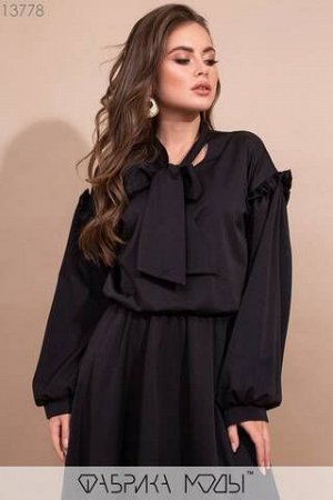 Платье А-силуэта с эффектным бантом на шее 13778 Фабрика Моды