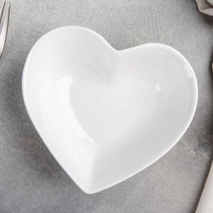 Салатник Доляна «Сердце»,12?11,5 см, цвет белый