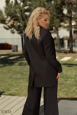 Базовый черный пиджак