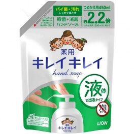 Жидкое мыло для рук "KireiKirei" с антибактериальным эффектом с маслом розмарина для всей семьи
с фруктово-цитрусовым ароматом  (мягкая упаковка с крышкой) 450 мл / 16
