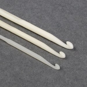 Набор крючков для вязания, d = 4/5/6 мм, 14 см, 3 шт, цвет белый
