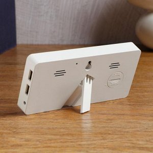 Часы настольные электронные, белая индикация, от USB, 7.5 х 15.5 см