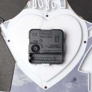 Часы настенные с фоторамками "Love", плавный ход, d=10.5 см, 15 х 15 см