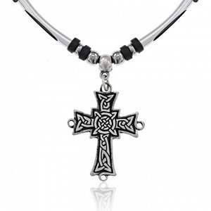 UA013 Амулет Кельтский крест крест с металлическими бусами, 4х3см