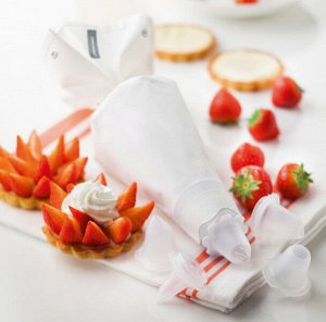Кондитерский мешок с насадками - Tupperware®.