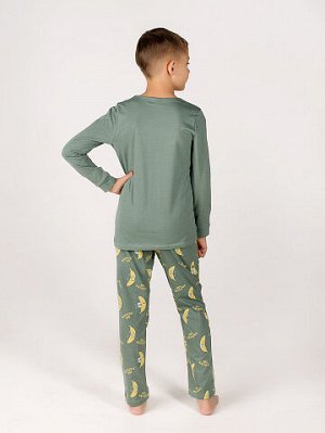 Пижама Характеристики: 100% хлопок
Пижама выполнена из мягкого хлопкового материала и состоит из футболки с длинным рукавом и брюк. Данная модель отличается свободным кроем, не сковывающим движений, ч