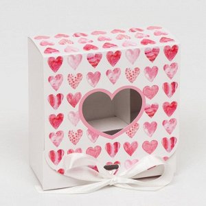 Подарочная коробка сборная с окном "Сердечки", 11,5 х 11,5 х 5 см