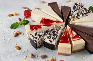 Чизкейк Ассорти 4 вкуса, Чизберри (New York, шоколад, клубника, с крошкой), 16 порций, 1,66 кг/шт