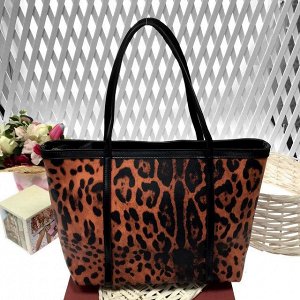 См. описание. Женская сумочка Tiana из натуральной кожи тигрового цвета.