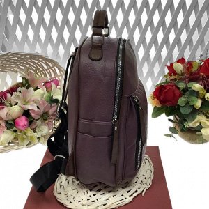 Модный рюкзак Omnia из плотной эко-кожи лилового цвета.