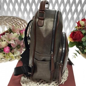 Модный рюкзак Backvell из плотной эко-кожи серебристо-бронзового цвета.