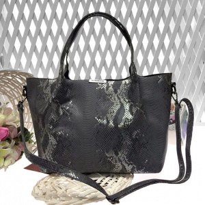 Стильная сумка Victoria из эко-кожи жемчужно-серого цвета.