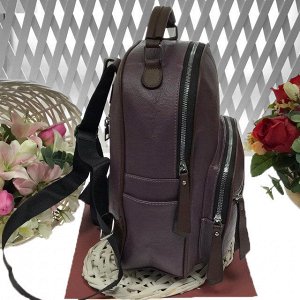 Модный рюкзак Cat из плотной эко-кожи лилового цвета.