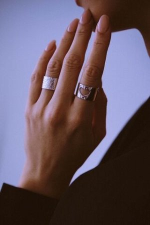 Серебряное широкое кольцо "Сердце", 11 мм