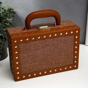 Шкатулка кожзам для украшений чемодан "С заклёпками" карамель 9,5х25х17,5 см