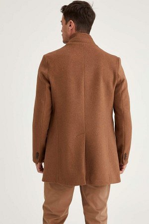 Облегающее пальто Cachet из смесовой шерсти с воротником-стойкой
