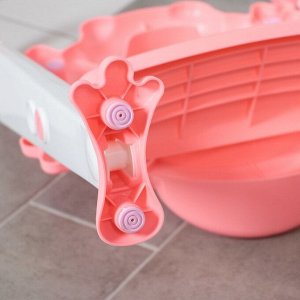 Детское сиденье на унитаз со ступенькой «Помощник малыша», с ручками, цвет розовый