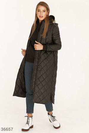 Удлиненное стеганое пальто