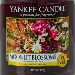Свеча ароматическая в банке Лунный букет Moonlit Blossoms, 623 гр, 110-150 ч