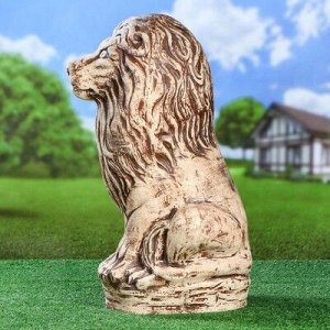Садовая фигура "Сидящий лев", шамот, бежевый цвет, 62 см