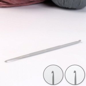 Крючок для вязания, двухсторонний, d = 2,5/3,5 мм, 13,5 см
