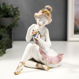 Сувенир керамика "Изящество балета" белый с золотом 16х16х11,5 см
