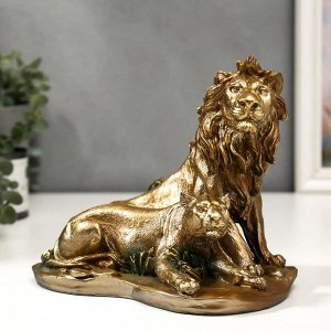 Сувенир полистоун "Лев со львицей" бронзовый 18х21х14 см